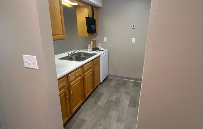 1 bed, 1 bath, 615 sqft, $839, Unit 118