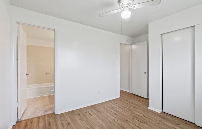 1 bed, 1 bath, 800 sqft, $925, Unit 1904 W 59