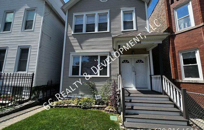 2840 N MAPLEWOOD AVE