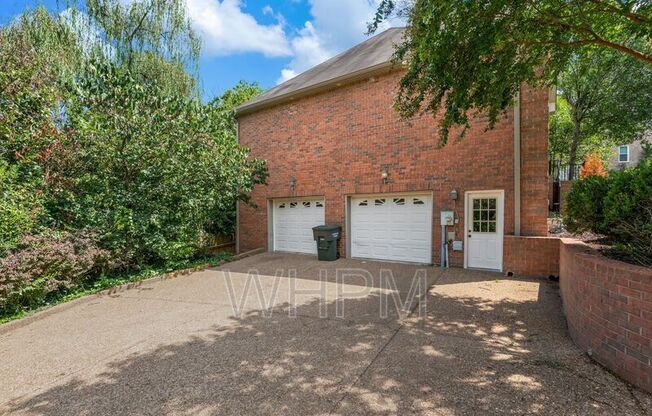 105 OAK HVN CT