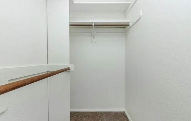 2 beds, 1 bath, 984 sqft, $1,675, Unit 135