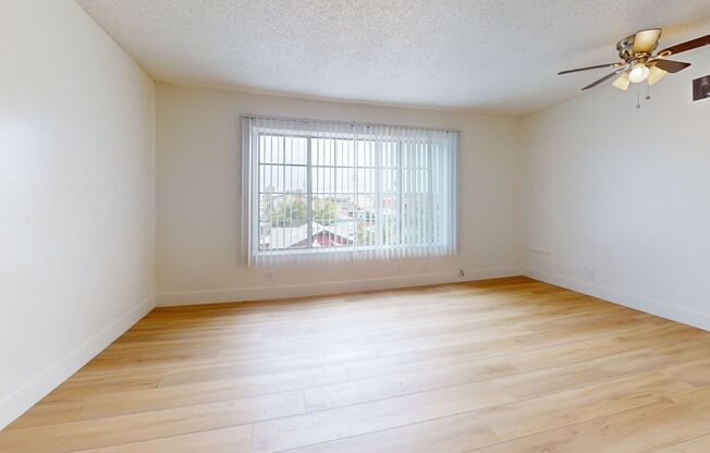 1735 Coronado Ave.