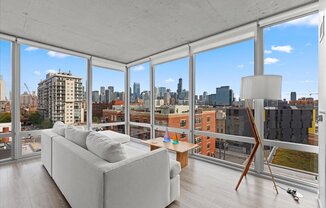 728 N Morgan St , S-0908