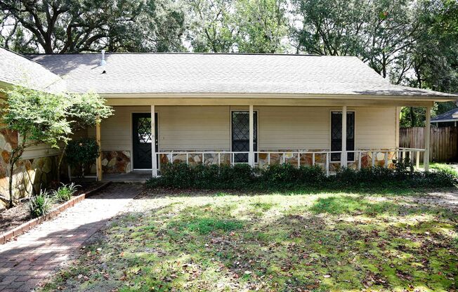 3 bedroom in Bluewater Bay!