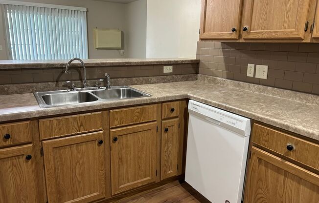 2 beds, 1 bath, 1,060 sqft, $1,449.99, Unit 1506-08