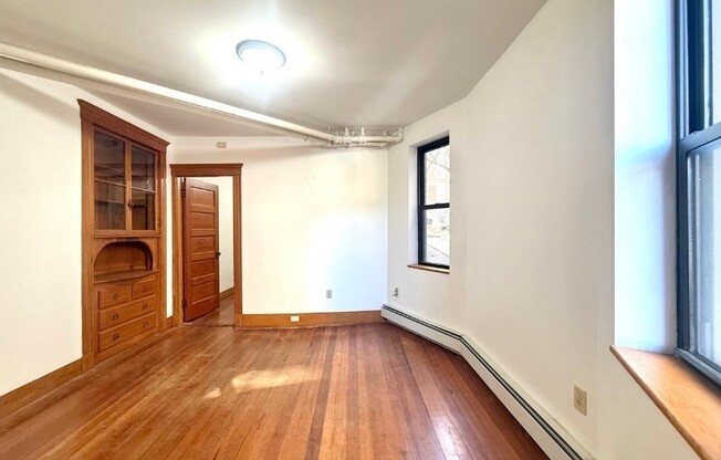 22 UNIVERSITY RD