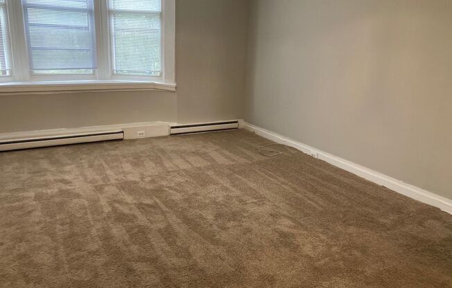 2 beds, 2 baths, 1,000 sqft, $1,599, Unit 44-2