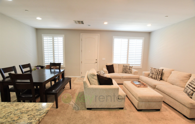 Chula Vista, Seaview Terrace Community | Canyon View | Minutes to I-805