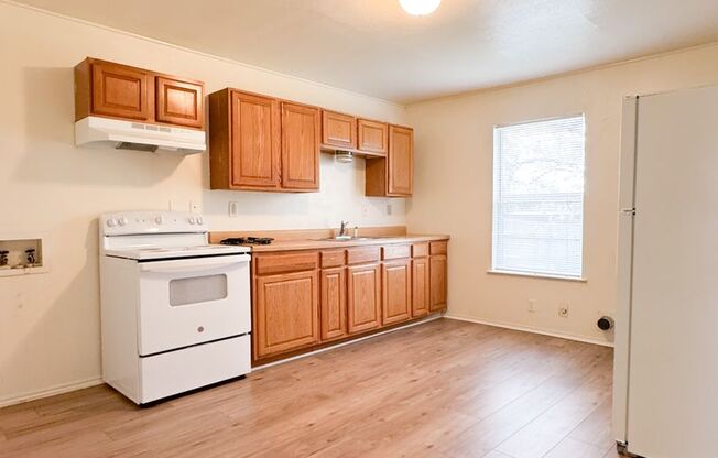 511/513 W. Hallmark