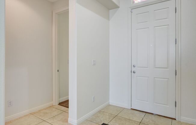 Single Family Home on 20k SQFT Lot in Gated Community