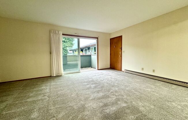 0101-01 - Crownaire Apartments