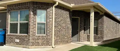 301 W PANTHER WAY