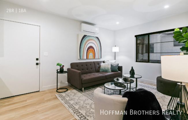 2 beds, 1 bath, $2,395