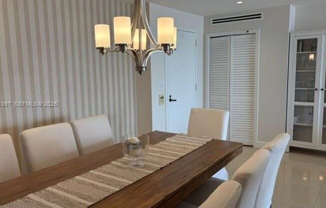 3 beds, 2 baths, $4,500, Unit # 4 L