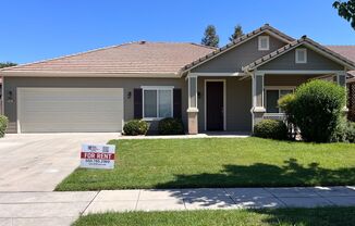 $2,350 Fowler & Shields, 3 Bedrooms - E Cortland Ave, Fresno