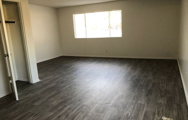 3236 W. Orange Ave.