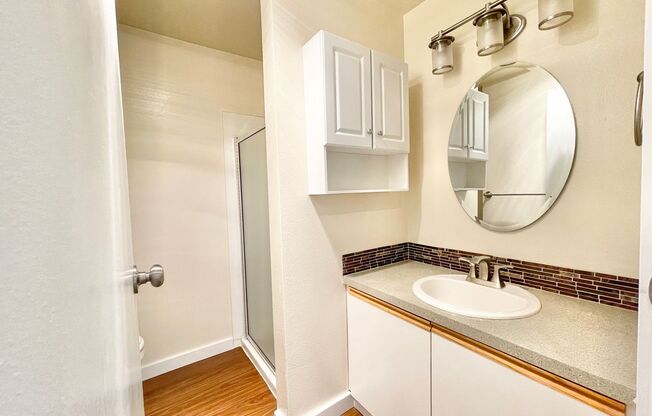 2 beds, 2 baths, 900 sqft, $2,995, Unit 301