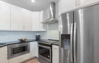 1 bed, 1 bath, 700 sqft, $1,700, Unit 201