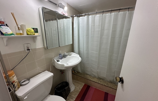 2 beds, 2 baths, 1,257 sqft, $4,300, Unit 301