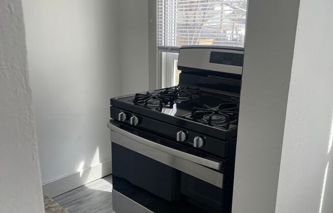 1 bed, 1 bath, 368 sqft, $725, Unit 05