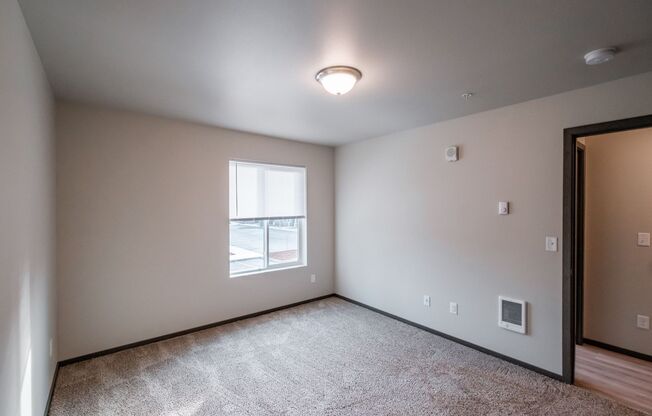 2 beds, 2 baths, $1,495, Unit 3558-201