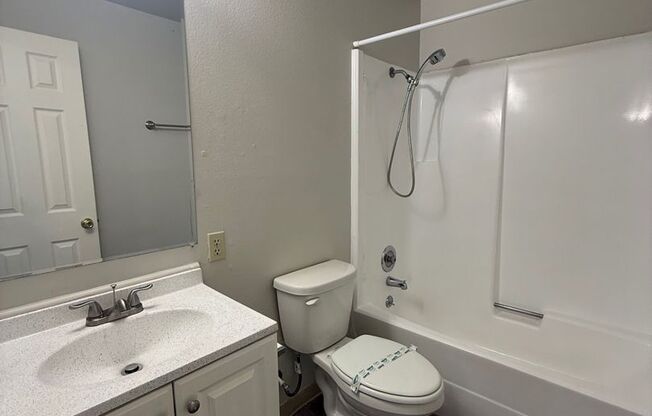 1 bed, 1 bath, 576 sqft, $1,250, Unit 23
