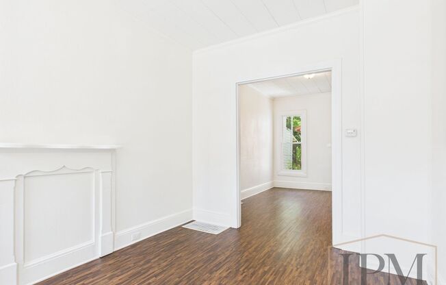 Available Now! Spacious 5 Bedroom Home Located in York City School District