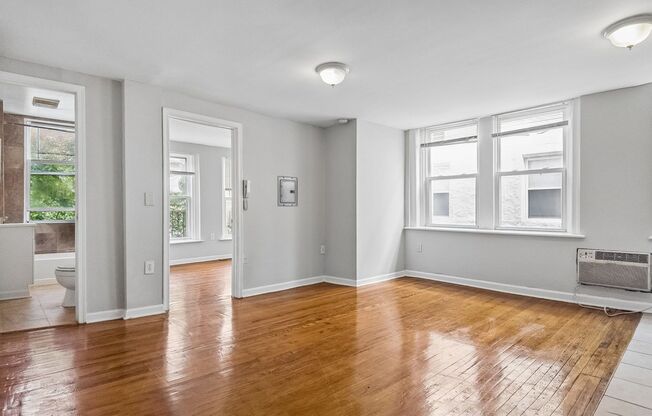 1 bed, 1 bath, 550 sqft, $1,090, Unit 3412 - B11