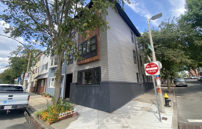 118 MARGINAL ST