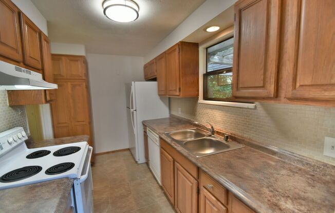 3bd/1ba Seattle Home