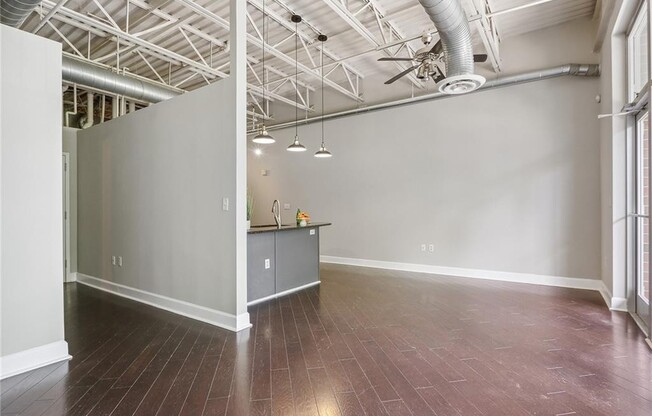 5200 PEACHTREE RD