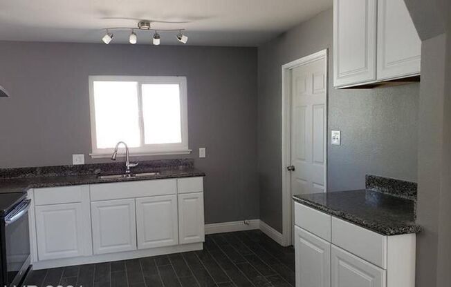 GREAT 3 BEDROOM HOME IN NORTH LAS VEGAS 89030