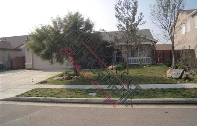 North West Visalia home in Shannon Ranch off of County Center and Riggin