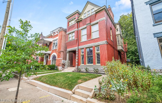 1309 S 1 ST