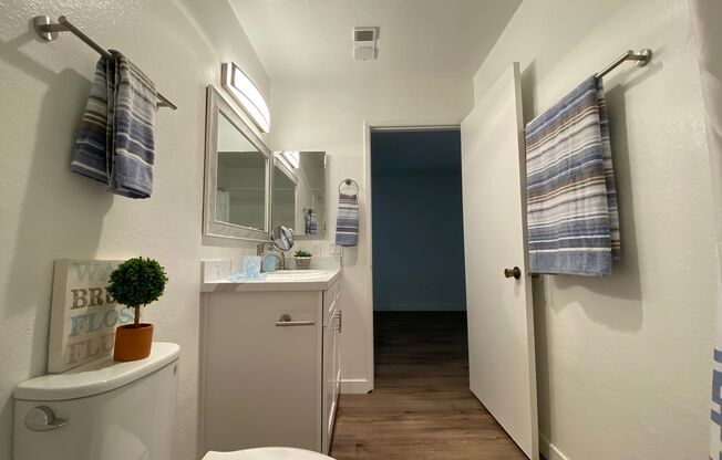 Studio, 1 bath, 472 sqft, $1,850, Unit H21