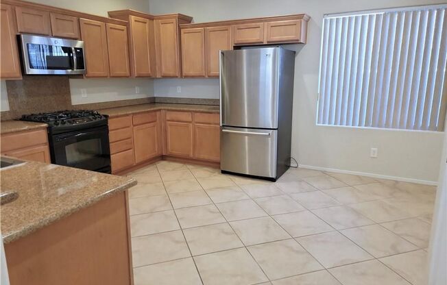 3 beds, 2 baths, $2,150