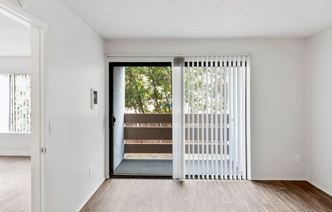 2 beds, 2 baths, 925 sqft, $2,575, Unit 218