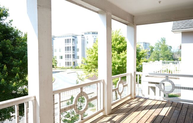 2 beds, 2 baths, 1,052 sqft, $1,750, Unit Ste #212