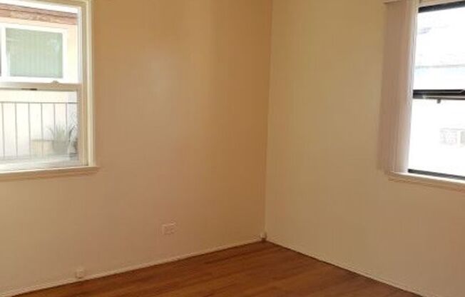 2 beds, 1 bath, $2,280, Unit 4353