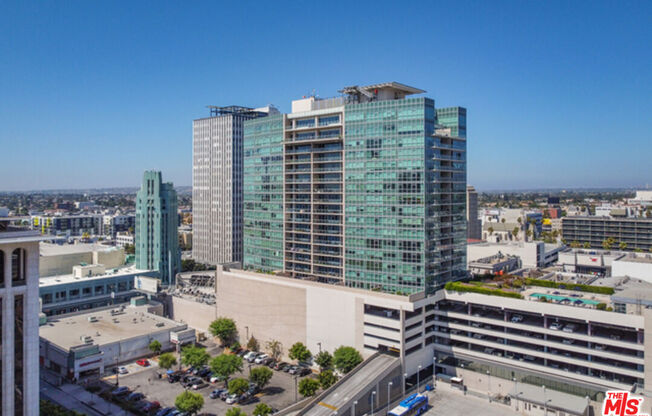 2 beds, 2 baths, 1,360 sqft, $4,100, Unit 1508