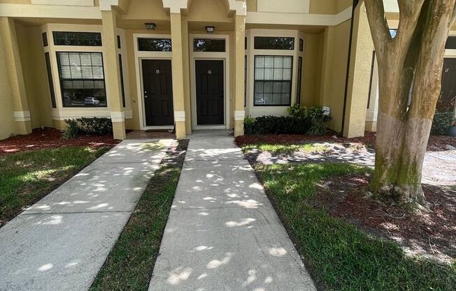 A charming 2-bedroom, 2.5-bathroom house located in Orlando