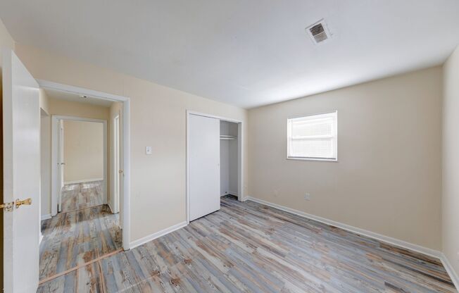 2 beds, 1 bath, 800 sqft, $1,199, Unit 8647C