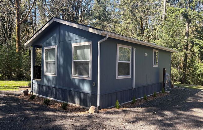 Remodeled 1BR Cottage on Private Wooded Lot