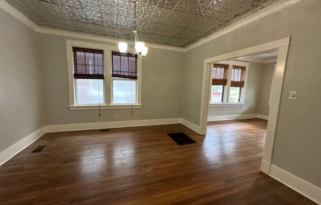 Renovated 3 BR-2 BA Cooper-Young Bungalow.  LAWN MAINTENANCE INCLUDED!  One small pet allowed with owner approval!