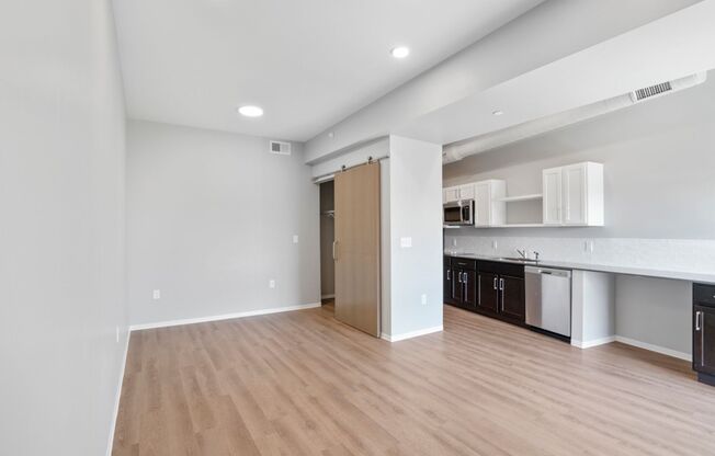 Studio, 1 bath, 503 sqft, $995, Unit 1211