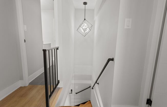 3 beds, 1.5 baths, 1,001 sqft, $3,500, Unit 20C