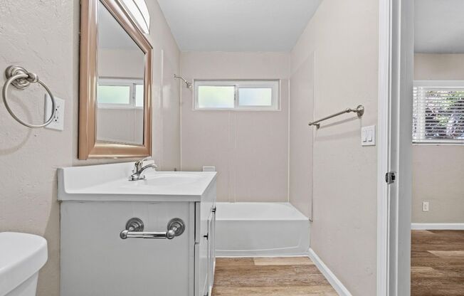 1 bed, 1 bath, 600 sqft, $1,750, Unit 12