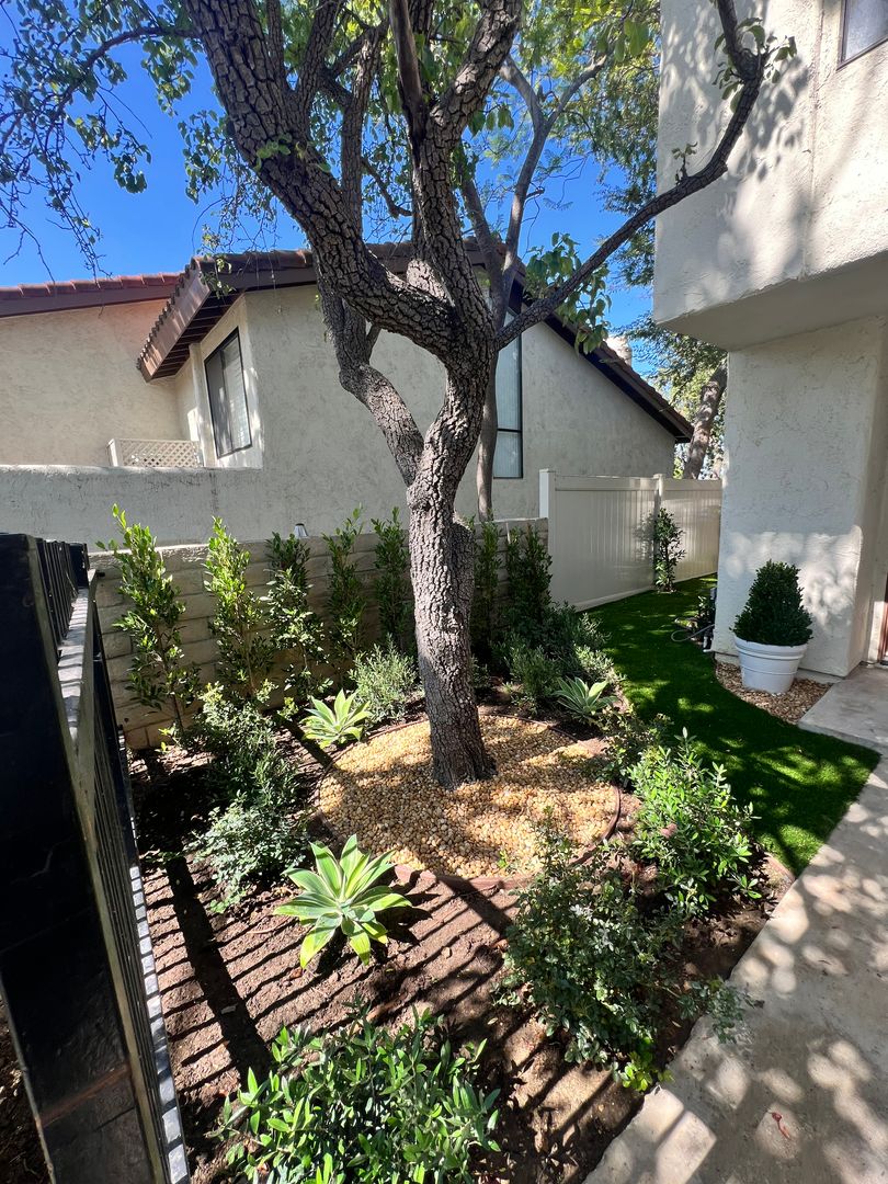 Thousand Oaks - 3 bedroom, 2.5 bath in the Racquet Club Villas