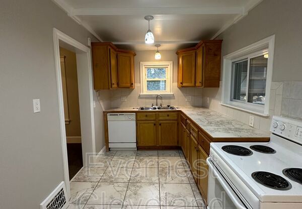 4474 W 147 ST