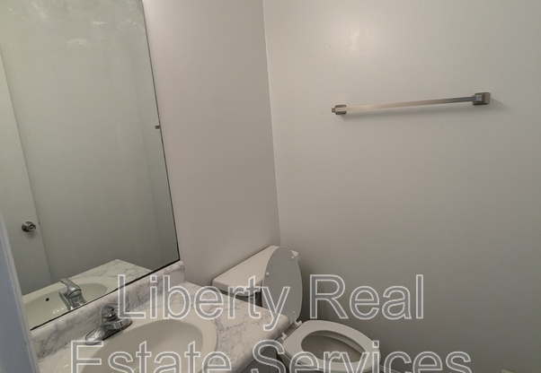 912 Pineland Avenue #37